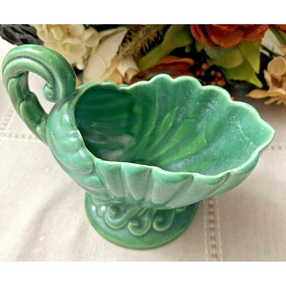 Vintage Haeger Green Ceramic Planter – 7" Wide – Classic Mid-Century Design - Picture 3 of 9